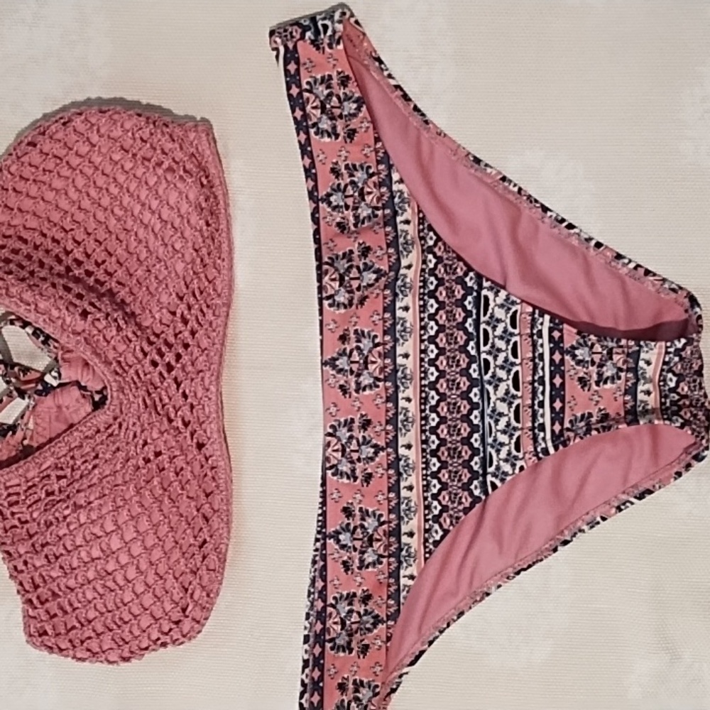 Xhilaration Pink and Navy Bikini Set VGC Large Crochet Top. - Picture 2 of 6